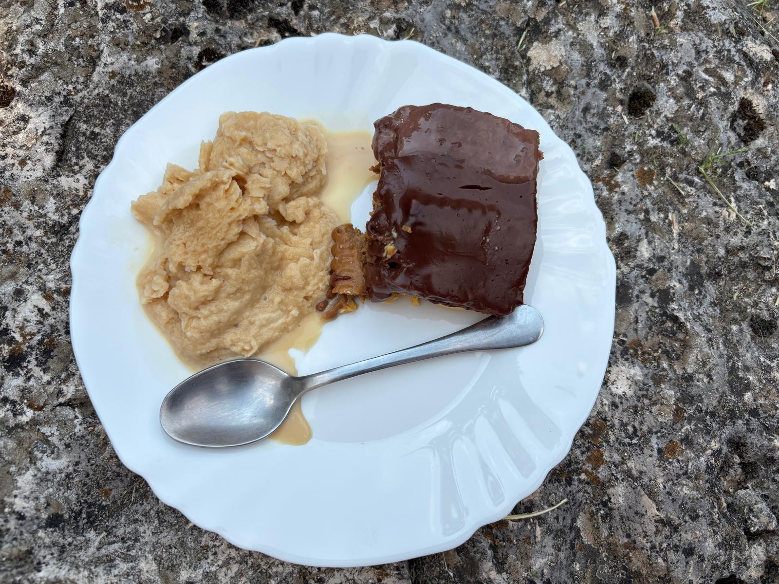 Tarta de la abuela con helado